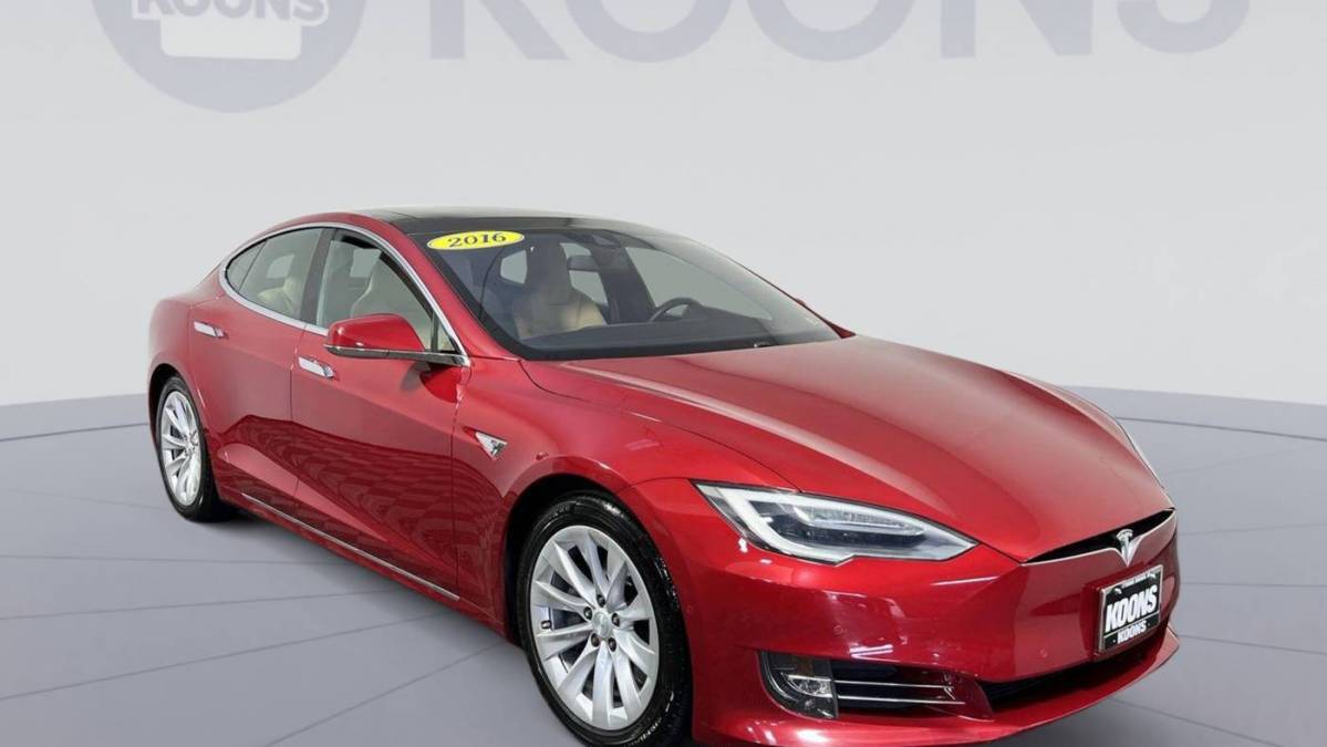 2016 Tesla Model S 5YJSA1E11GF157707