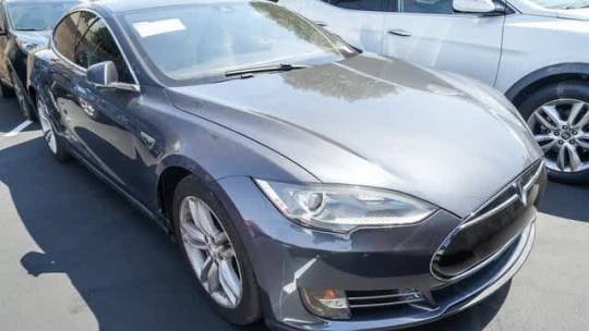 2014 Tesla Model S 5YJSA1S10EFP56714