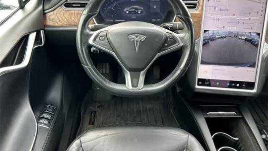 2016 Tesla Model S 5YJSA1E21GF169655