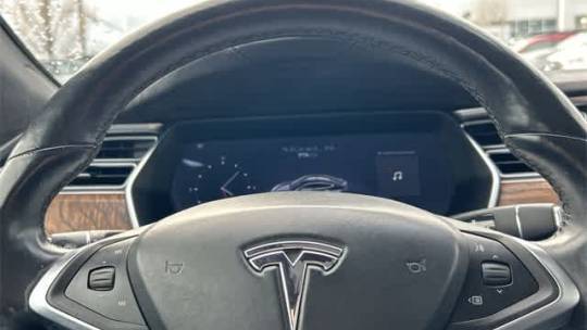2016 Tesla Model S 5YJSA1E21GF169655