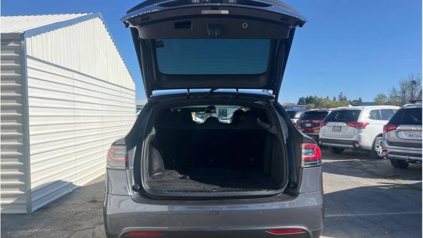 2017 Tesla Model X 5YJXCDE26HF079436