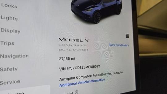 2021 Tesla Model Y 5YJYGDEE3MF186022