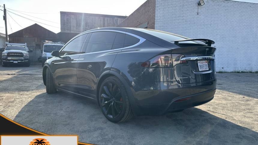 2018 Tesla Model X 5YJXCBE45JF133952