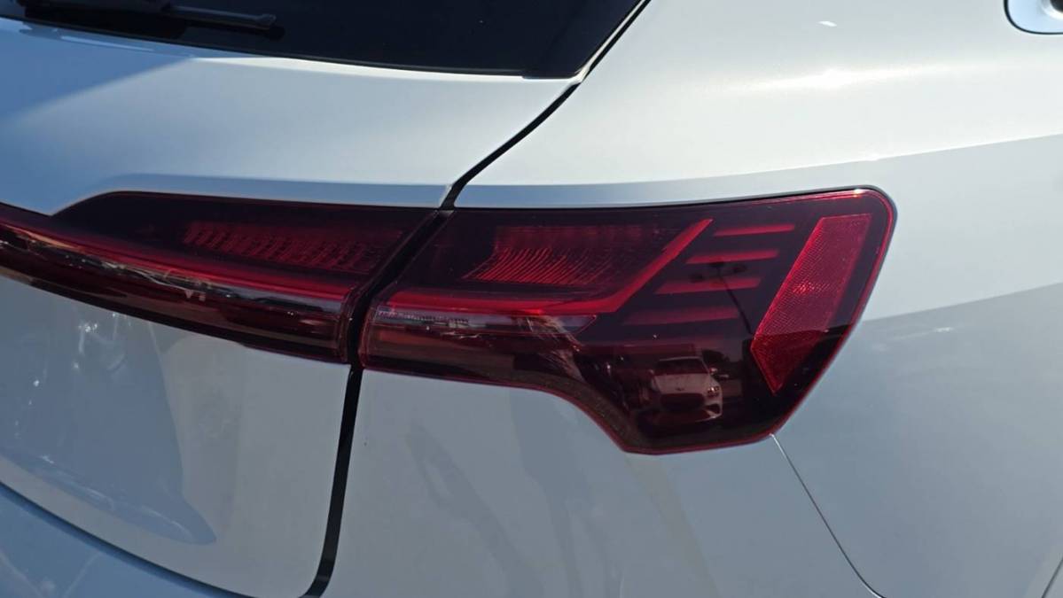 2019 Audi e-tron WA1VABGE8KB012947