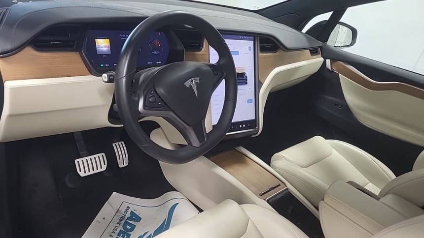 2020 Tesla Model X 5YJXCBE41LF300746