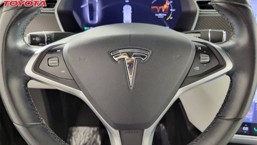 2017 Tesla Model X 5YJXCAE22HF077262