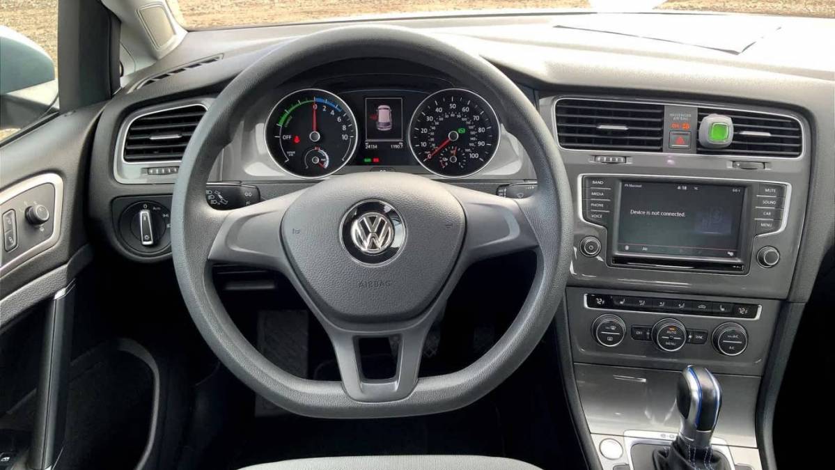 2016 Volkswagen e-Golf WVWKP7AU2GW910867