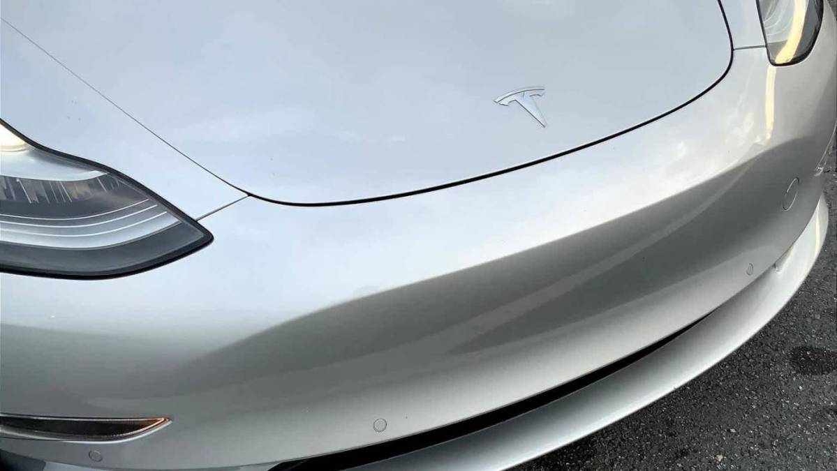 2018 Tesla Model 3 5YJ3E1EA1JF006141