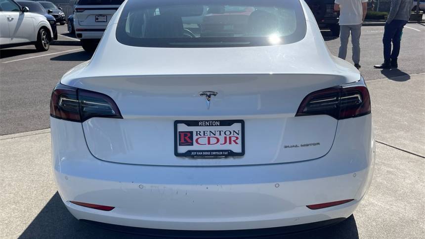 2018 Tesla Model 3 5YJ3E1EB4JF094708
