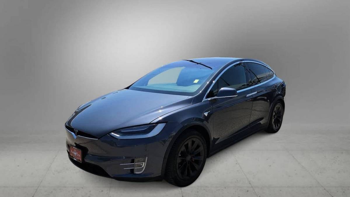 2019 Tesla Model X 5YJXCAE49KF185371