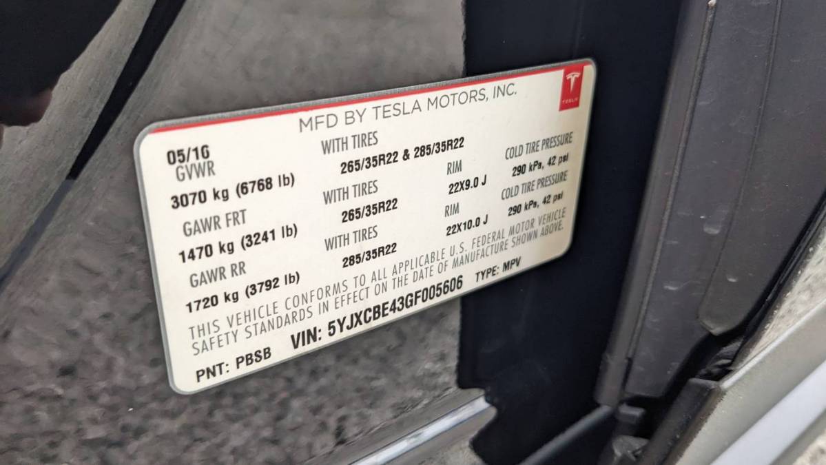 2016 Tesla Model X 5YJXCBE43GF005606