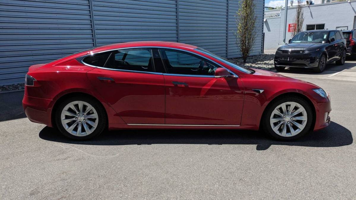 2016 Tesla Model S 5YJSA1E20GF175379