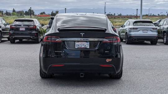 2016 Tesla Model X 5YJXCBE21GF010897
