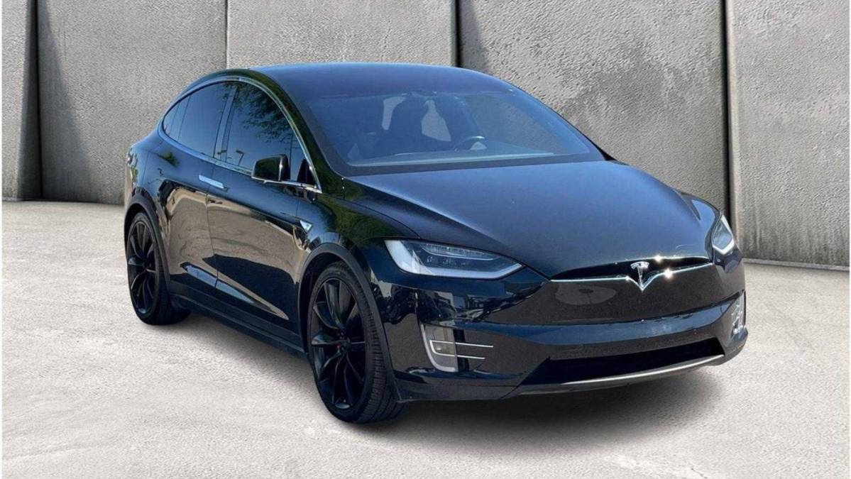 2016 Tesla Model X 5YJXCAE43GF022013