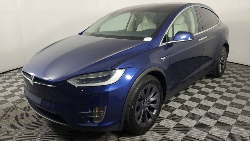 2018 Tesla Model X 5YJXCAE27JF103408