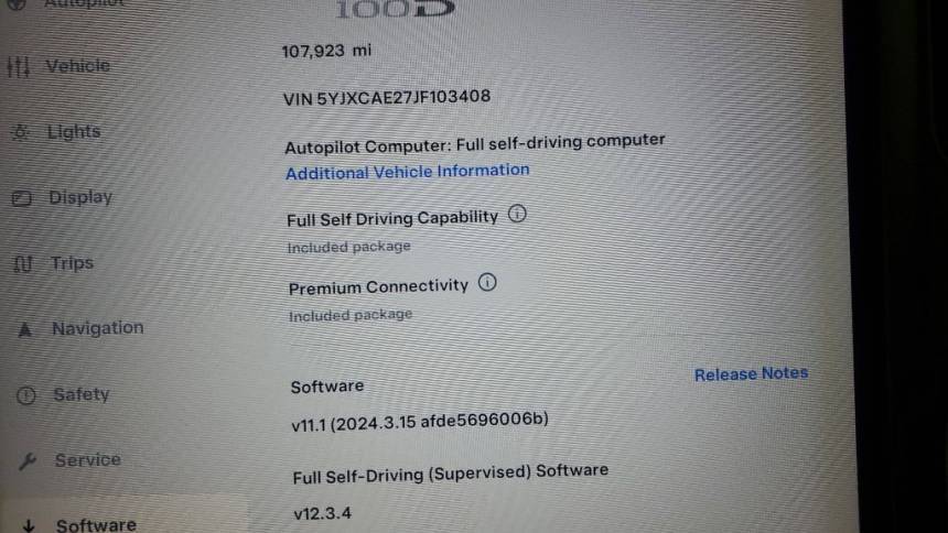 2018 Tesla Model X 5YJXCAE27JF103408