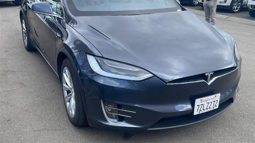 2017 Tesla Model X 5YJXCBE28HF046085