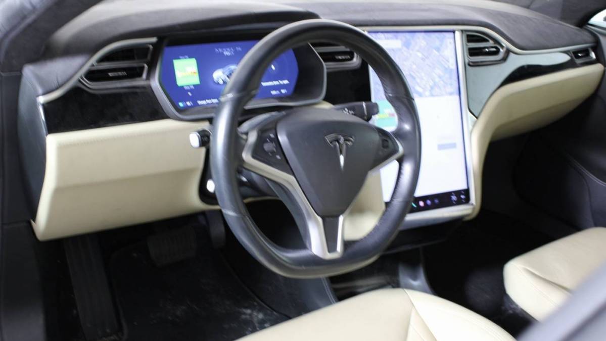 2015 Tesla Model S 5YJSA1E27FF104386