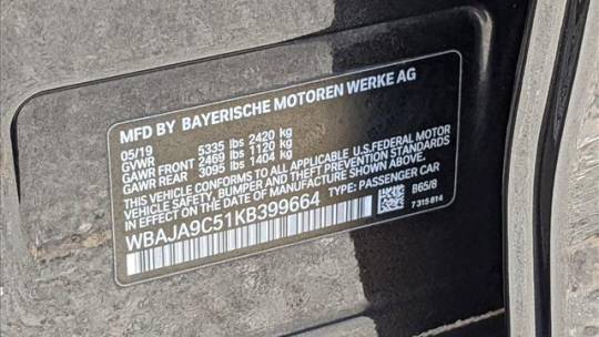 2019 BMW 5 Series WBAJA9C51KB399664