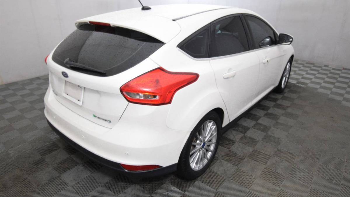 2016 Ford Focus 1FADP3R44GL380639