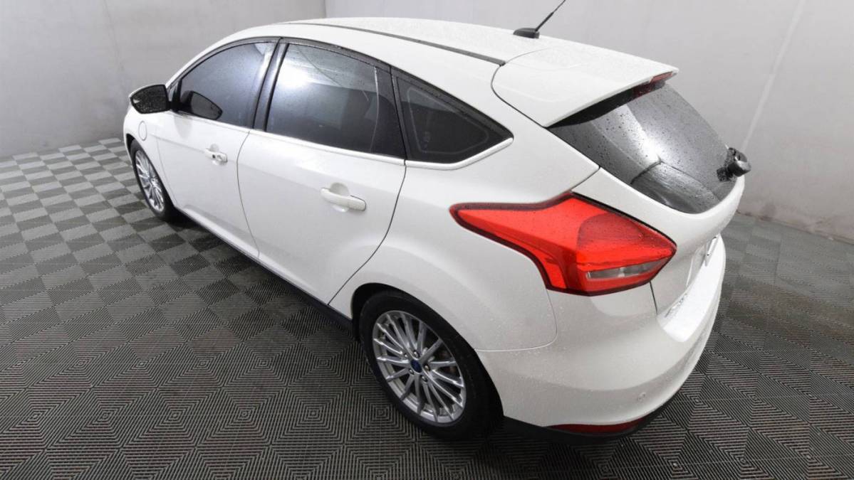 2016 Ford Focus 1FADP3R44GL380639