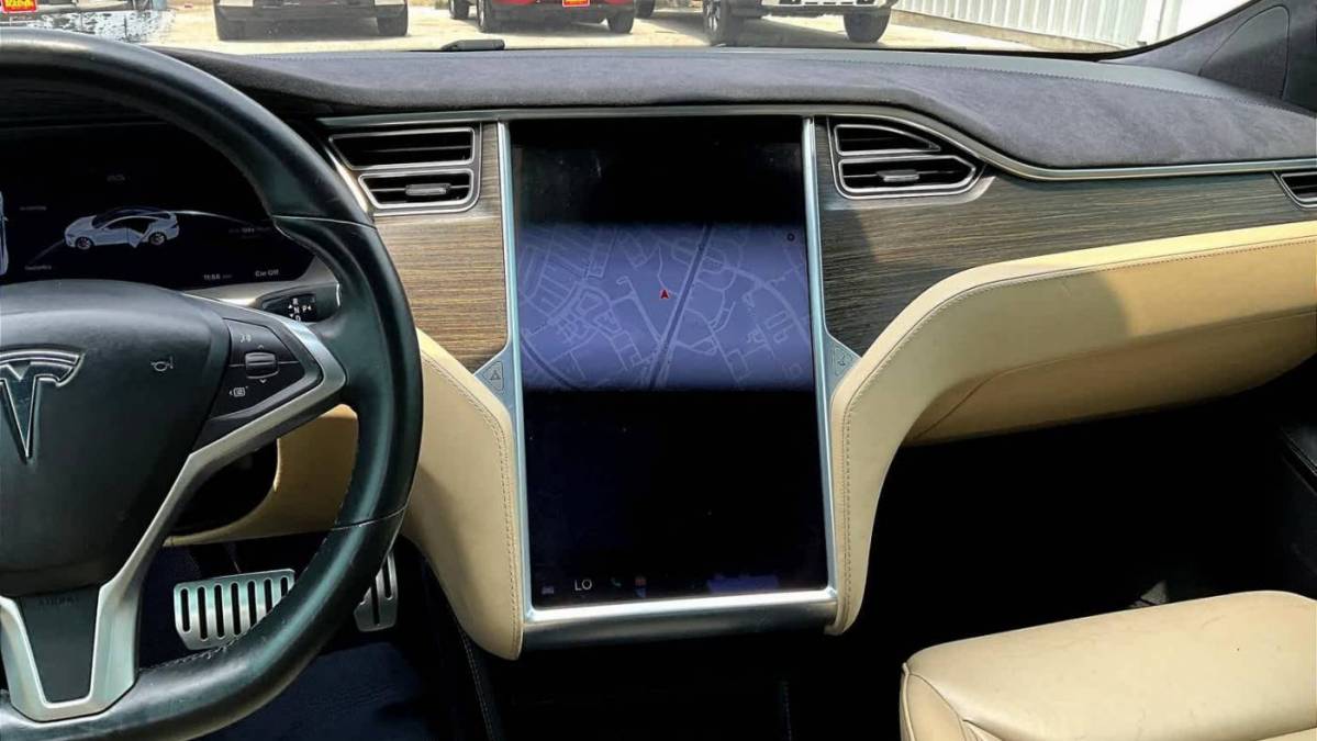 2015 Tesla Model S 5YJSA1H27FFP78288