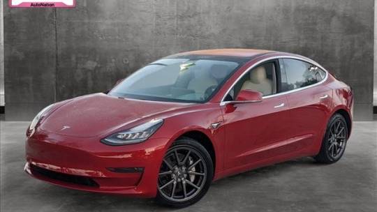 2018 Tesla Model 3 5YJ3E1EAXJF155700