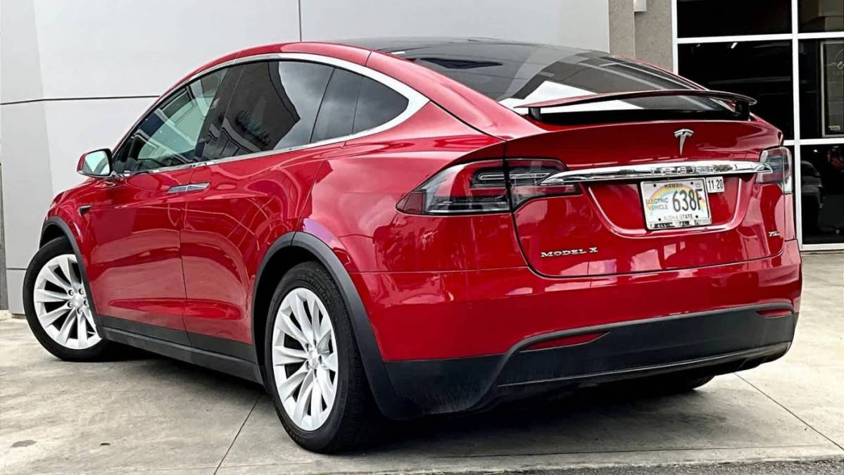 2018 Tesla Model X 5YJXCBE2XJF120340