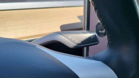 2019 Tesla Model 3 5YJ3E1EBXKF211662