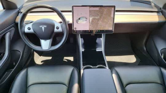 2019 Tesla Model 3 5YJ3E1EBXKF211662