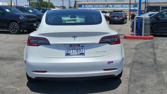 2019 Tesla Model 3 5YJ3E1EBXKF211662