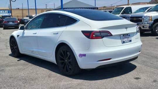 2019 Tesla Model 3 5YJ3E1EBXKF211662