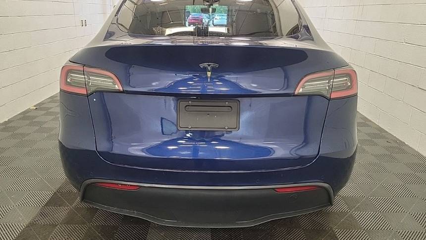 2021 Tesla Model Y 5YJYGDEE2MF071735