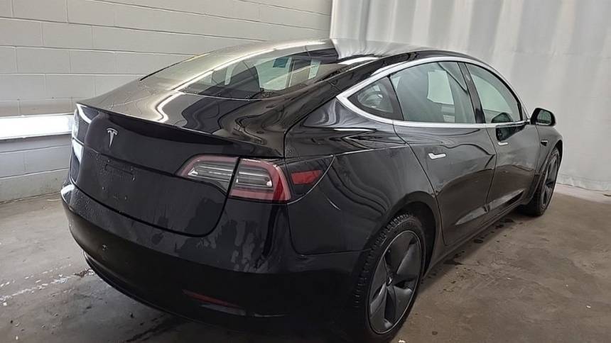 2018 Tesla Model 3 5YJ3E1EA8JF059404