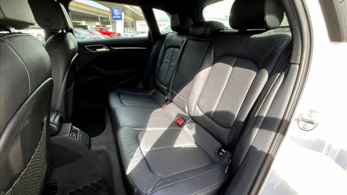 2018 Audi A3 Sportback e-tron WAUTPBFF1JA078957