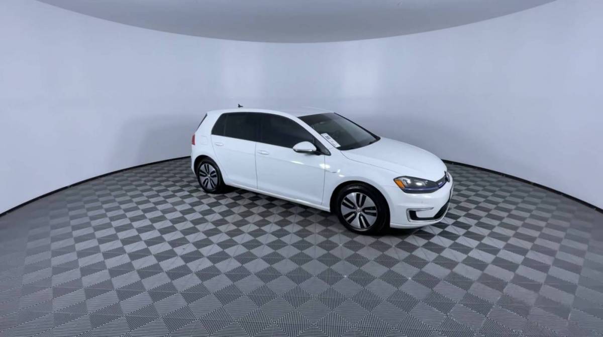 2015 Volkswagen e-Golf WVWPP7AU1FW911853