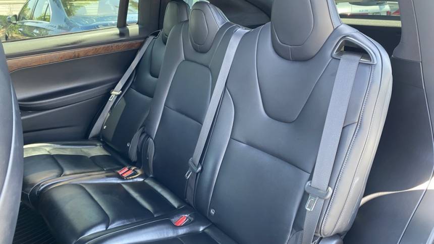 2020 Tesla Model X 5YJXCDE43LF264943