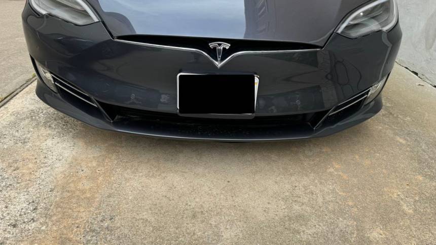 2018 Tesla Model S 5YJSA1E22JF260067