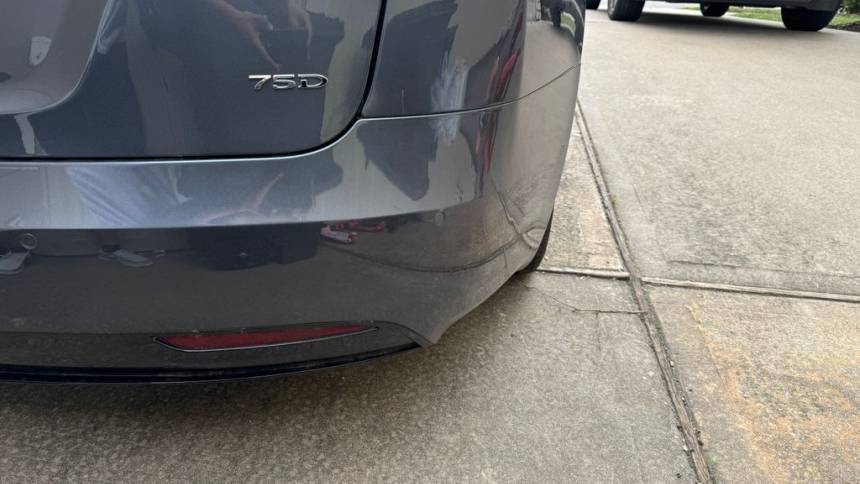 2018 Tesla Model S 5YJSA1E22JF260067