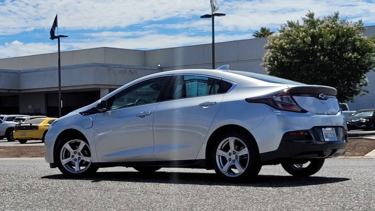 2018 Chevrolet VOLT 1G1RC6S52JU128754