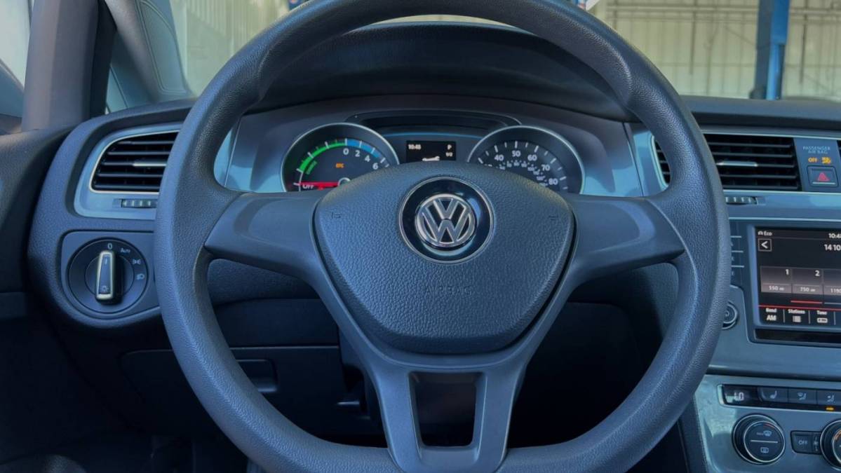 2016 Volkswagen e-Golf WVWKP7AU1GW907278