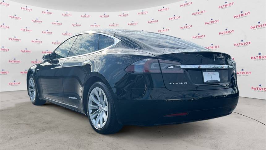 2018 Tesla Model S 5YJSA1E29JF275908