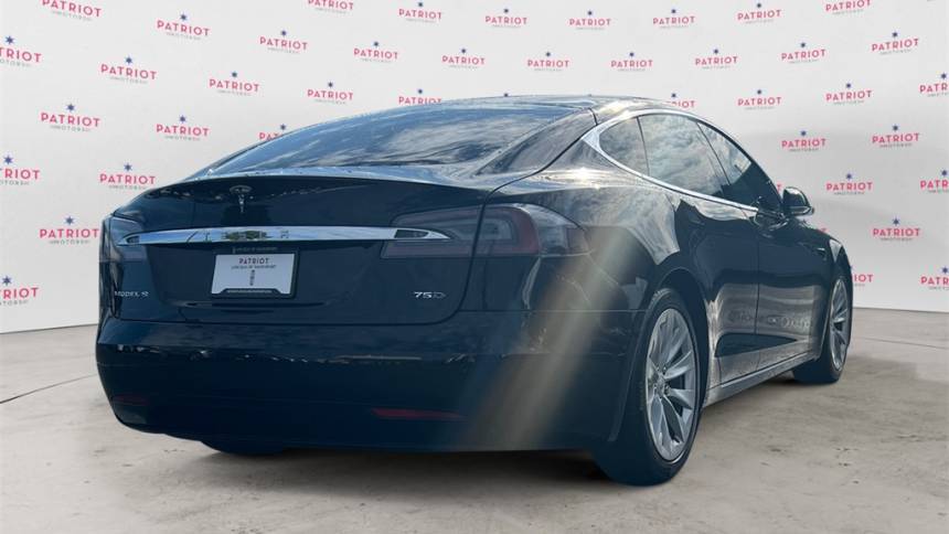 2018 Tesla Model S 5YJSA1E29JF275908