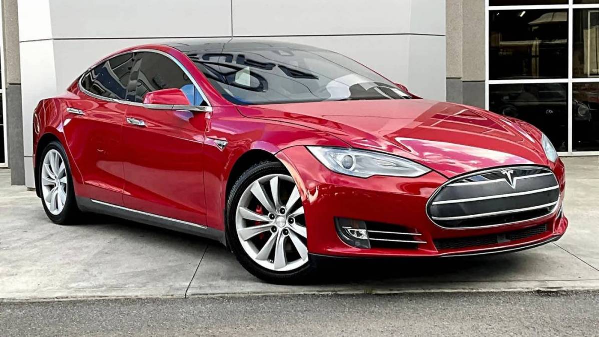 2015 Tesla Model S 5YJSA1H25FFP74000