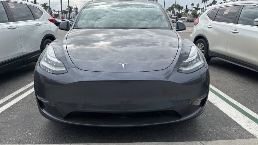 2021 Tesla Model Y 5YJYGAEE6MF209985