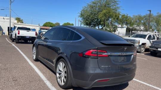 2016 Tesla Model X 5YJXCAE45GF000899