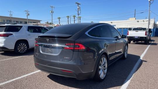 2016 Tesla Model X 5YJXCAE45GF000899