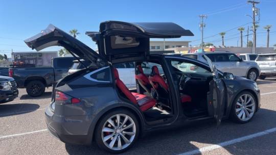 2016 Tesla Model X 5YJXCAE45GF000899