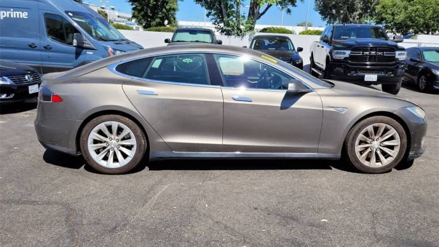 2016 Tesla Model S 5YJSA1E2XGF129753