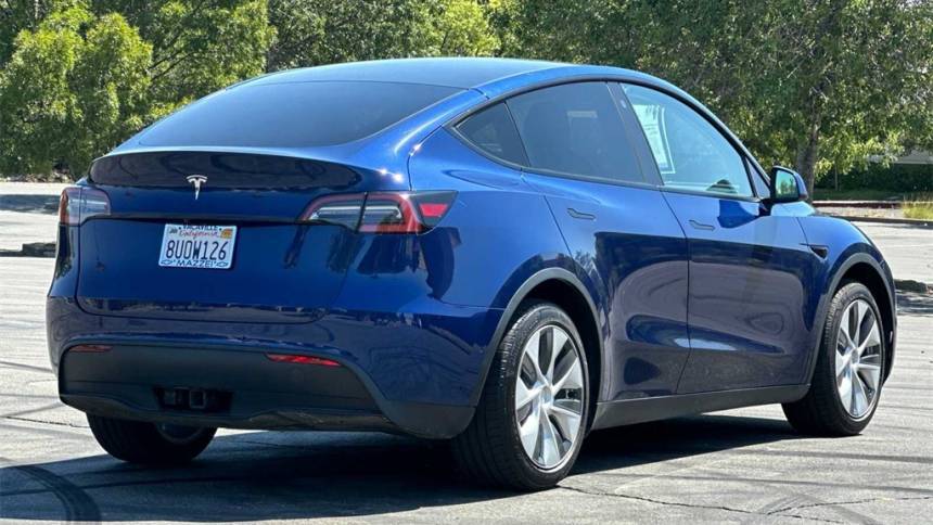 2021 Tesla Model Y 5YJYGDEE3MF096790